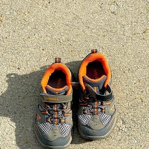 Boys Merrell Hikers VGUC